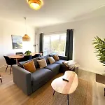 Stylish Retreat - Sleeps 6 Galway