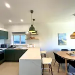 Stylish Retreat - Sleeps 6 * Galway