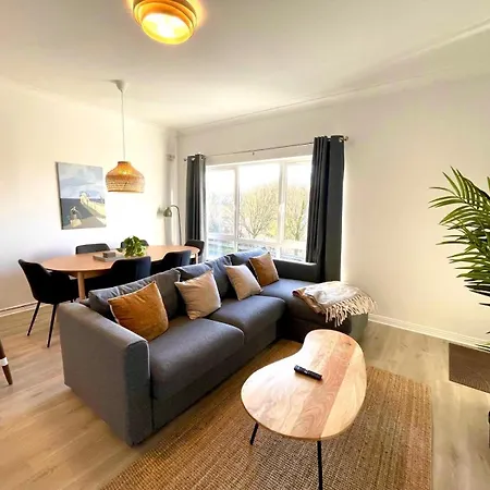 Stylish Retreat - Sleeps 6 Galway